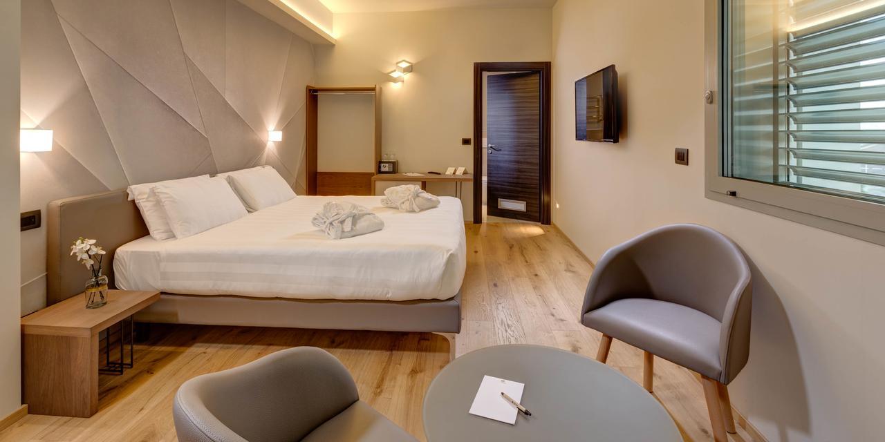 Hotel The Cube Fidenza Dış mekan fotoğraf